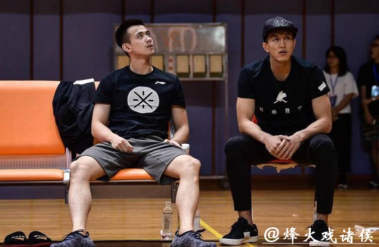 双后场的不同诠释,广东队与辽宁队的鲜明对比 双后场的不同诠释,广东队与辽宁队的鲜明对比